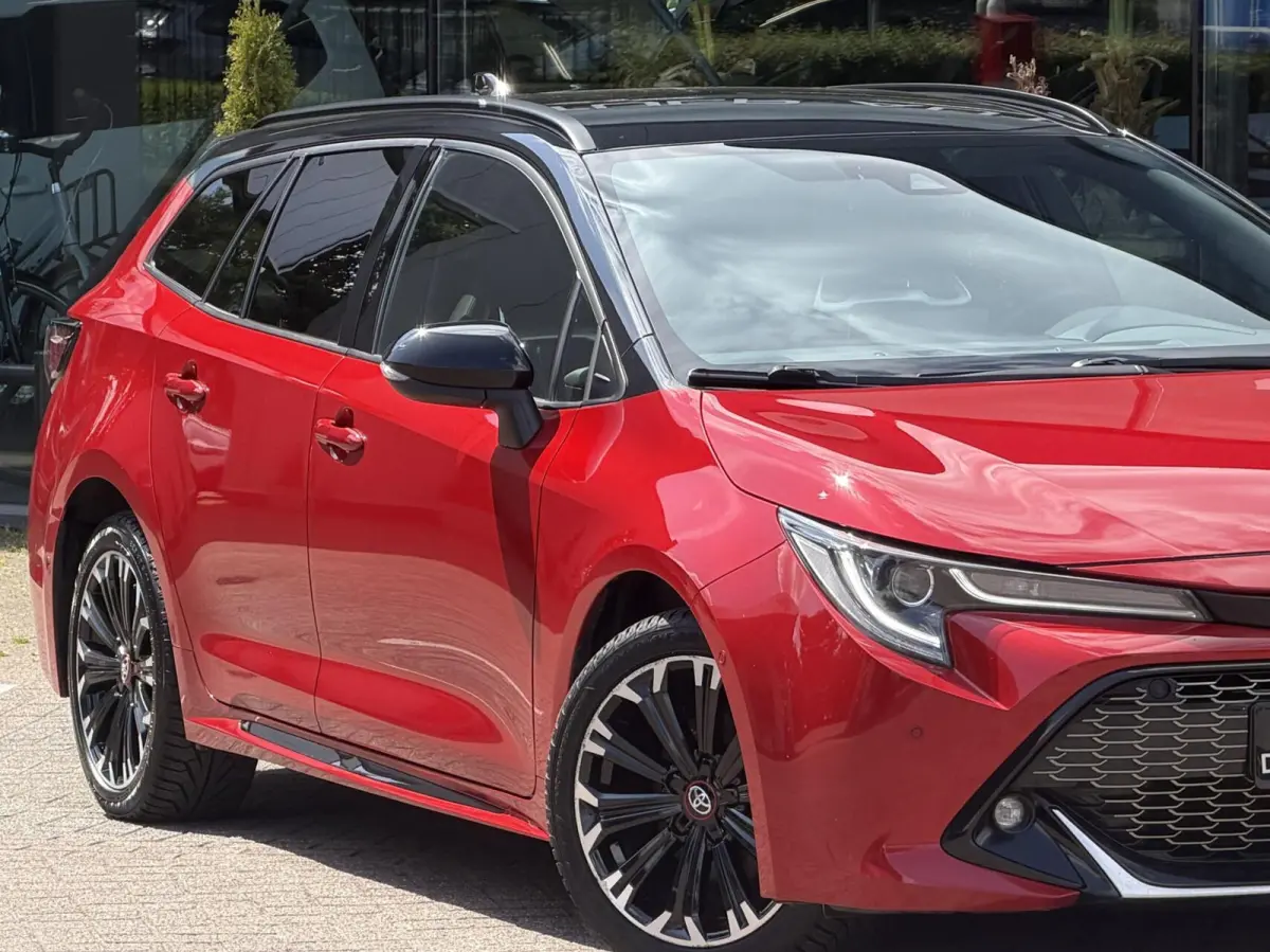 1.8 Hybrid GR-Sport