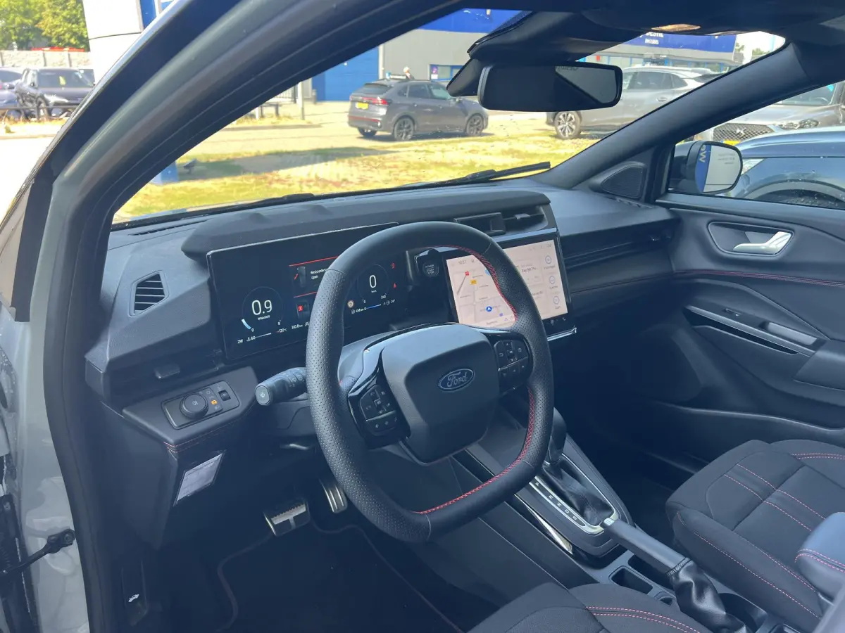 1.0 EcoBoost ST-Line | 155PK! | Automaat | Black Package | DEMO | Stoel/stuur voorruitverwarming | Camera | Navigatie | Parkeersensoren Voor+Achter