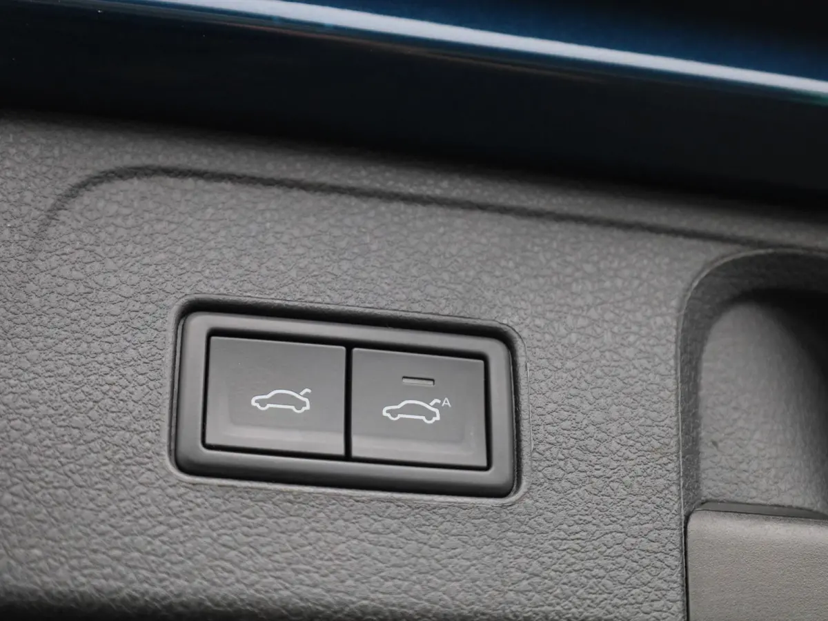 2.0 TDI 90kW DSG Style Business AUTOMAAT | VIRTUEEL | NAVIGATIE | CAMERA | PDC | SPORTSTOELEN | APPLE CARPLAY | ADAPTIEVE CRUISE | CLIMA | 12 MAANDEN  BOVAG GARANTIE |