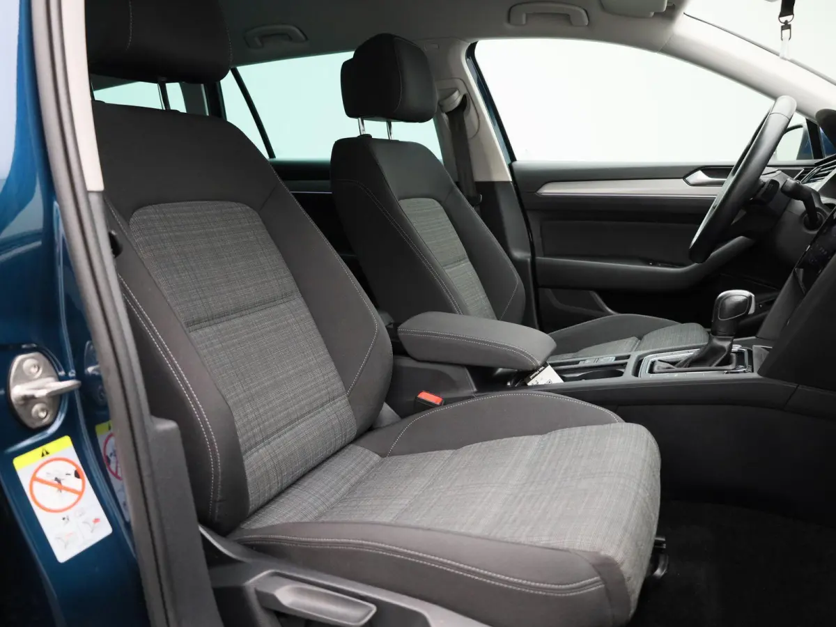 2.0 TDI 90kW DSG Style Business AUTOMAAT | VIRTUEEL | NAVIGATIE | CAMERA | PDC | SPORTSTOELEN | APPLE CARPLAY | ADAPTIEVE CRUISE | CLIMA | 12 MAANDEN  BOVAG GARANTIE |
