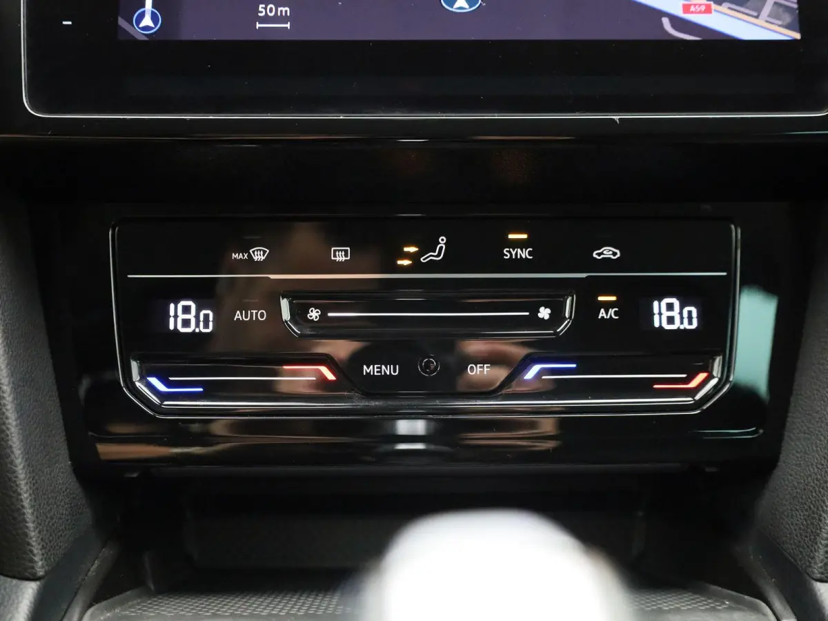 2.0 TDI 90kW DSG Style Business AUTOMAAT | VIRTUEEL | NAVIGATIE | CAMERA | PDC | SPORTSTOELEN | APPLE CARPLAY | ADAPTIEVE CRUISE | CLIMA | 12 MAANDEN  BOVAG GARANTIE |