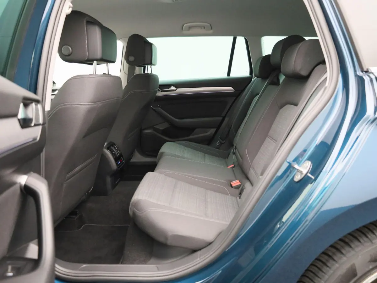 2.0 TDI 90kW DSG Style Business AUTOMAAT | VIRTUEEL | NAVIGATIE | CAMERA | PDC | SPORTSTOELEN | APPLE CARPLAY | ADAPTIEVE CRUISE | CLIMA | 12 MAANDEN  BOVAG GARANTIE |