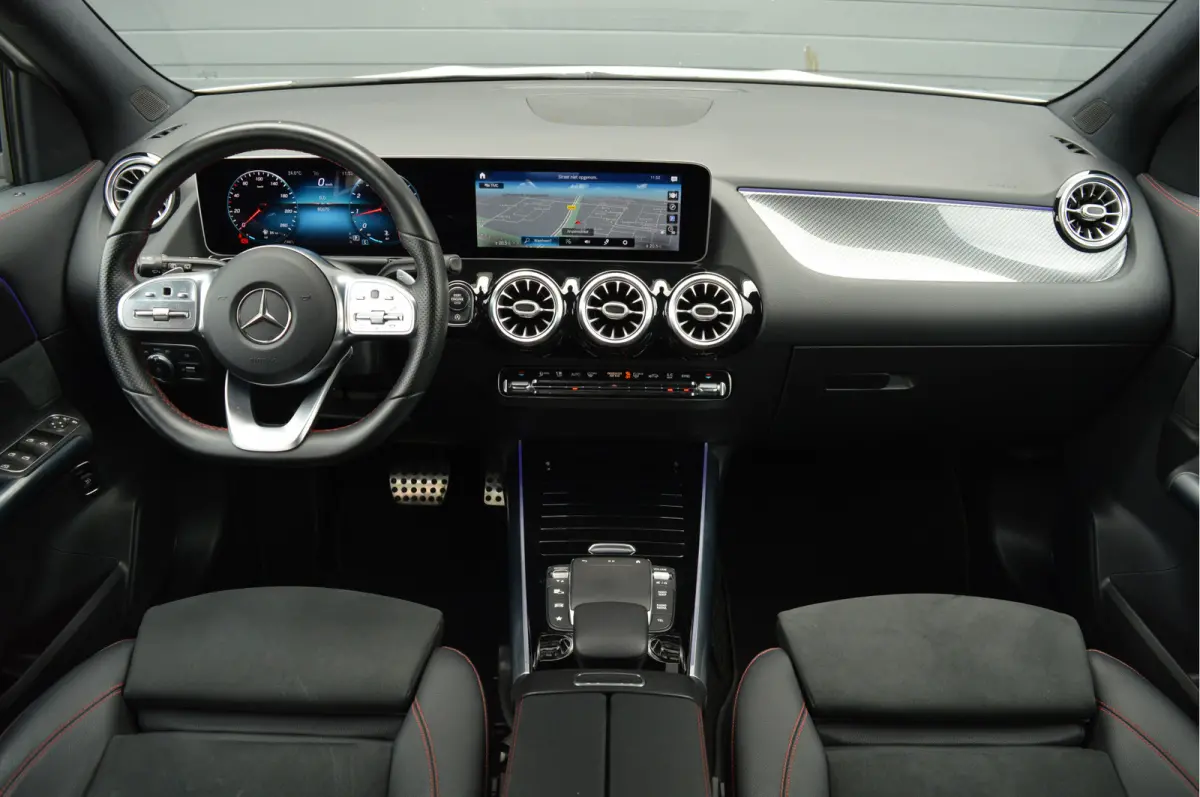 200 Business Solution AMG | CAMERA | SFEERVERLICHTING | CARPLAY |