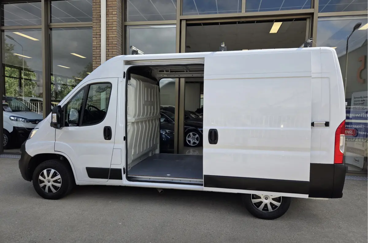 103Kw/140Pk L2H2 Links & Rechts Schuifdeur Airco Cruisecontrol 2500Kg Trekhaak