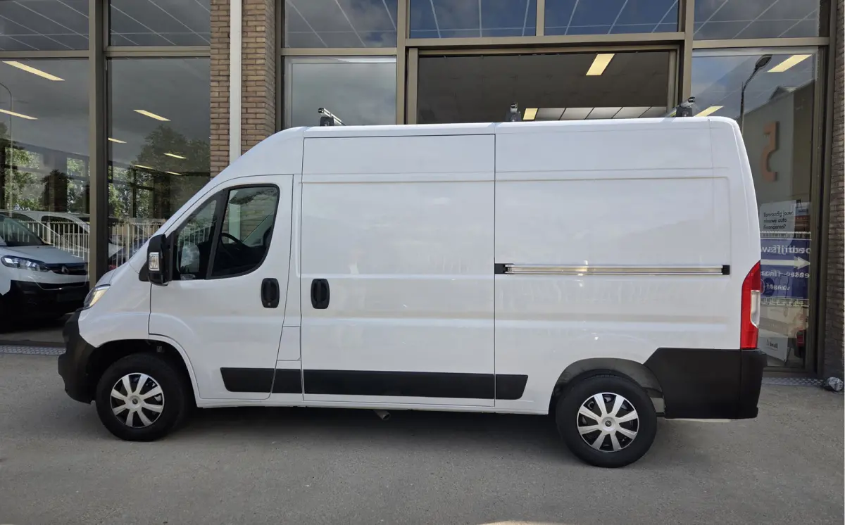 103Kw/140Pk L2H2 Links & Rechts Schuifdeur Airco Cruisecontrol 2500Kg Trekhaak