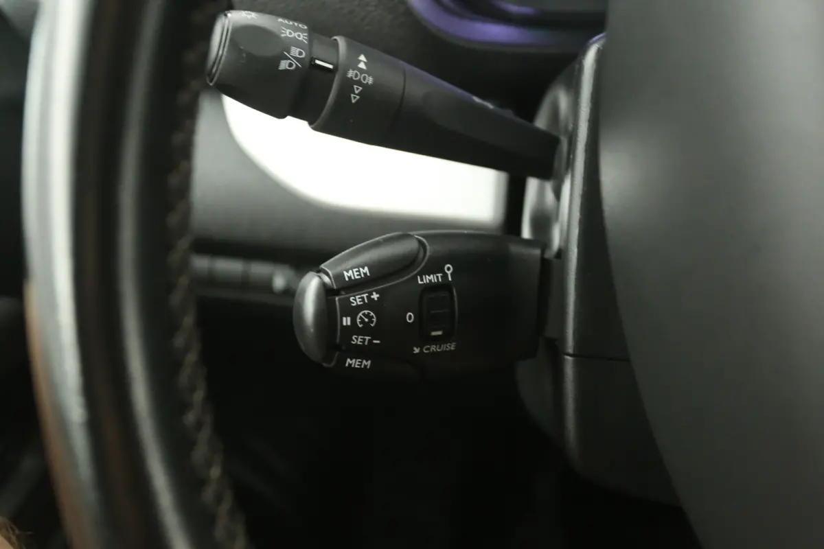 2.0 BlueHDI 145PK L3H1 | Dubbele Cabine | Airco | Camera | Cruise | Carplay | Trekhaak | 2xSchuifdeur