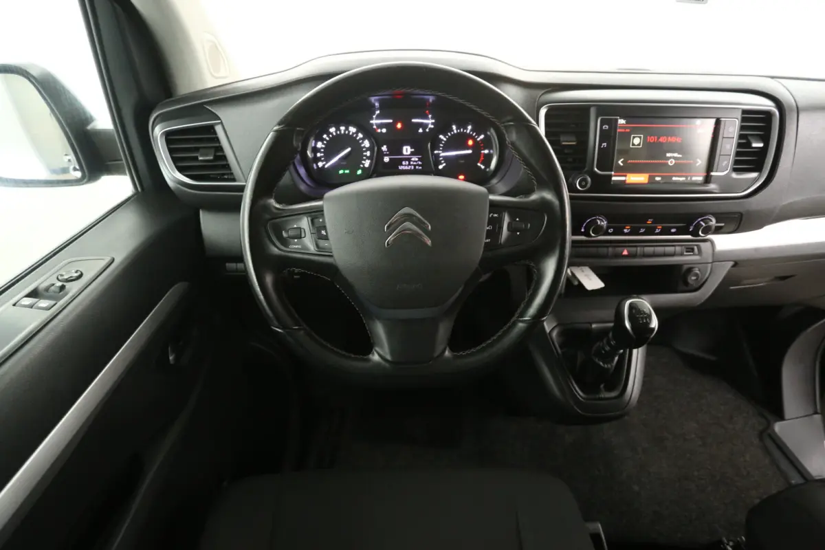 2.0 BlueHDI 144PK L3H1 | Dubbele Cabine | Airco | Camera | Cruise | Carplay | Trekhaak | 2xSchuifdeur
