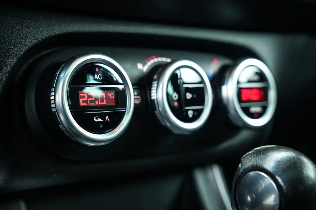 1.750 Turbo Veloce | Org. NL-Auto! | Panoramadak | Xenon | Cruise Control | Bianco Pastello | Navi |
