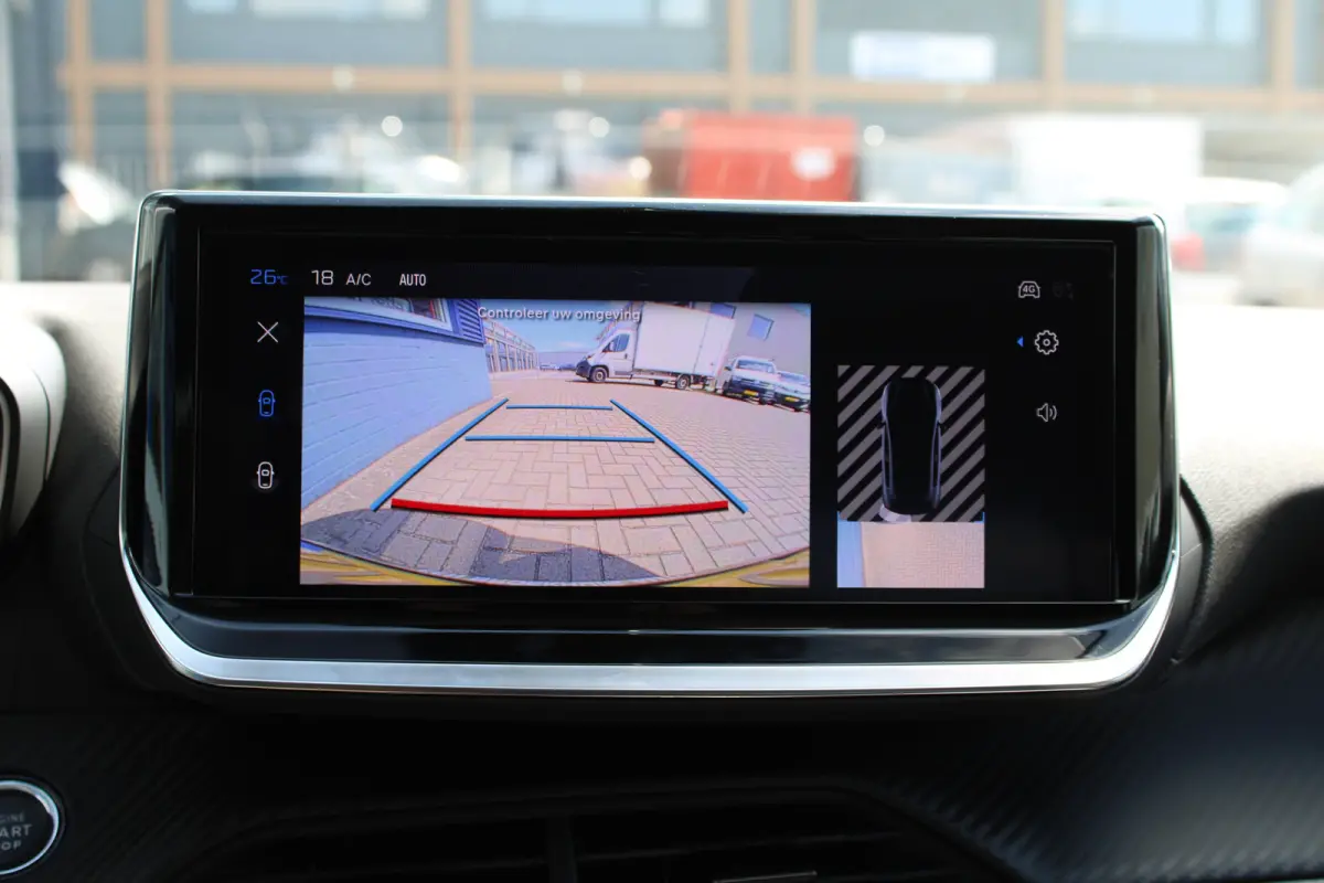 Business, (2025-H0) 51 kWh | CAMERA | NAVI | DRAADLOOS CARPLAY | KEYLESS START | SENSOREN VOOR EN ACHTER |