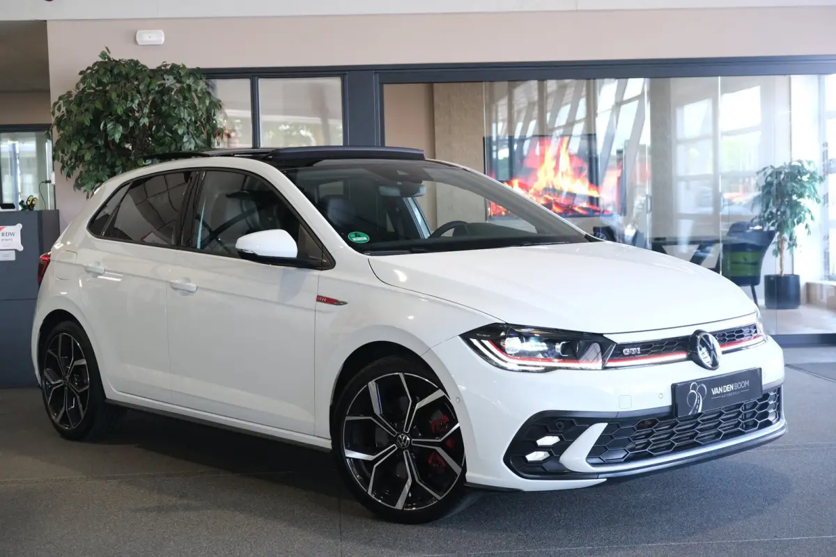 2.0 TSI GTI 207PK DSG Facelift Pano Alcantara IQ Cam Kessy ACC