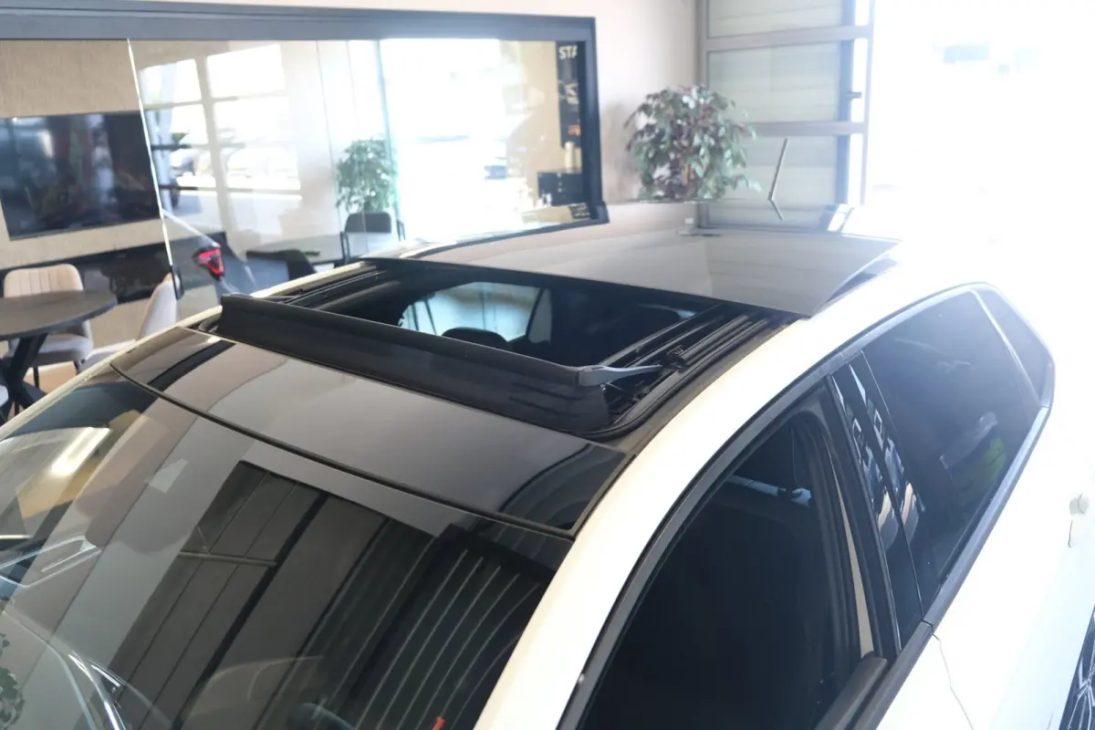 2.0 TSI GTI 207PK DSG Facelift Pano Alcantara IQ Cam Kessy ACC