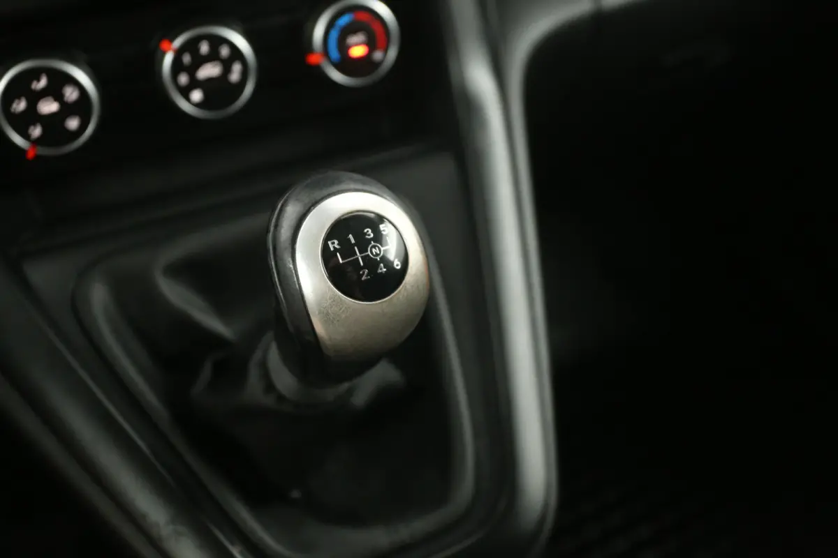 110 102PK | Benzine | 3 Zits | Airco | Cruise | Carplay | Trekhaak | Parkeersens.