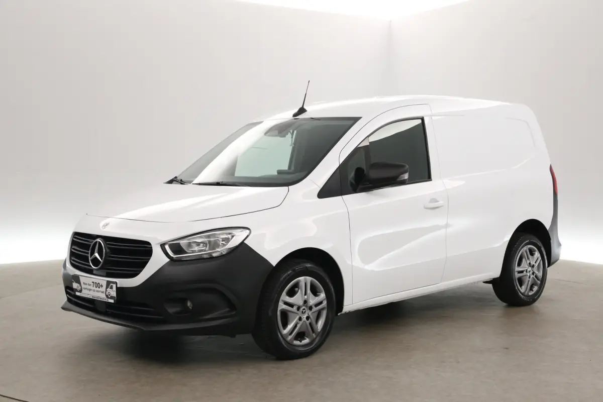 110 102PK | Benzine | 3 Zits | Airco | Cruise | Carplay | Trekhaak | Parkeersens.