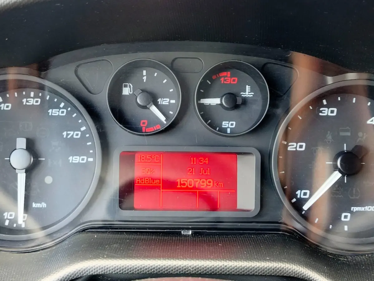 35S14V BAKWAGEN MET LAADKLEP AIRCO CAMERA