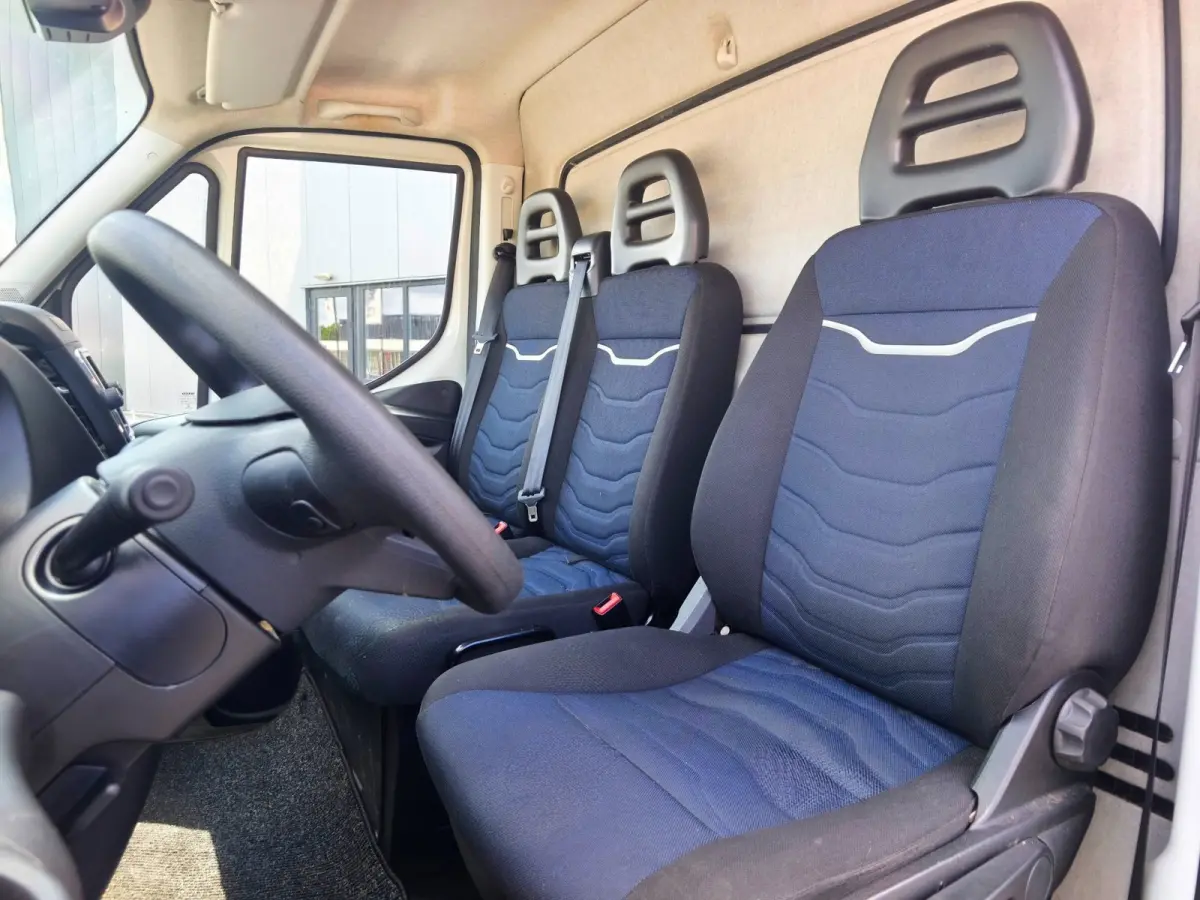 35S14V BAKWAGEN MET LAADKLEP AIRCO CAMERA