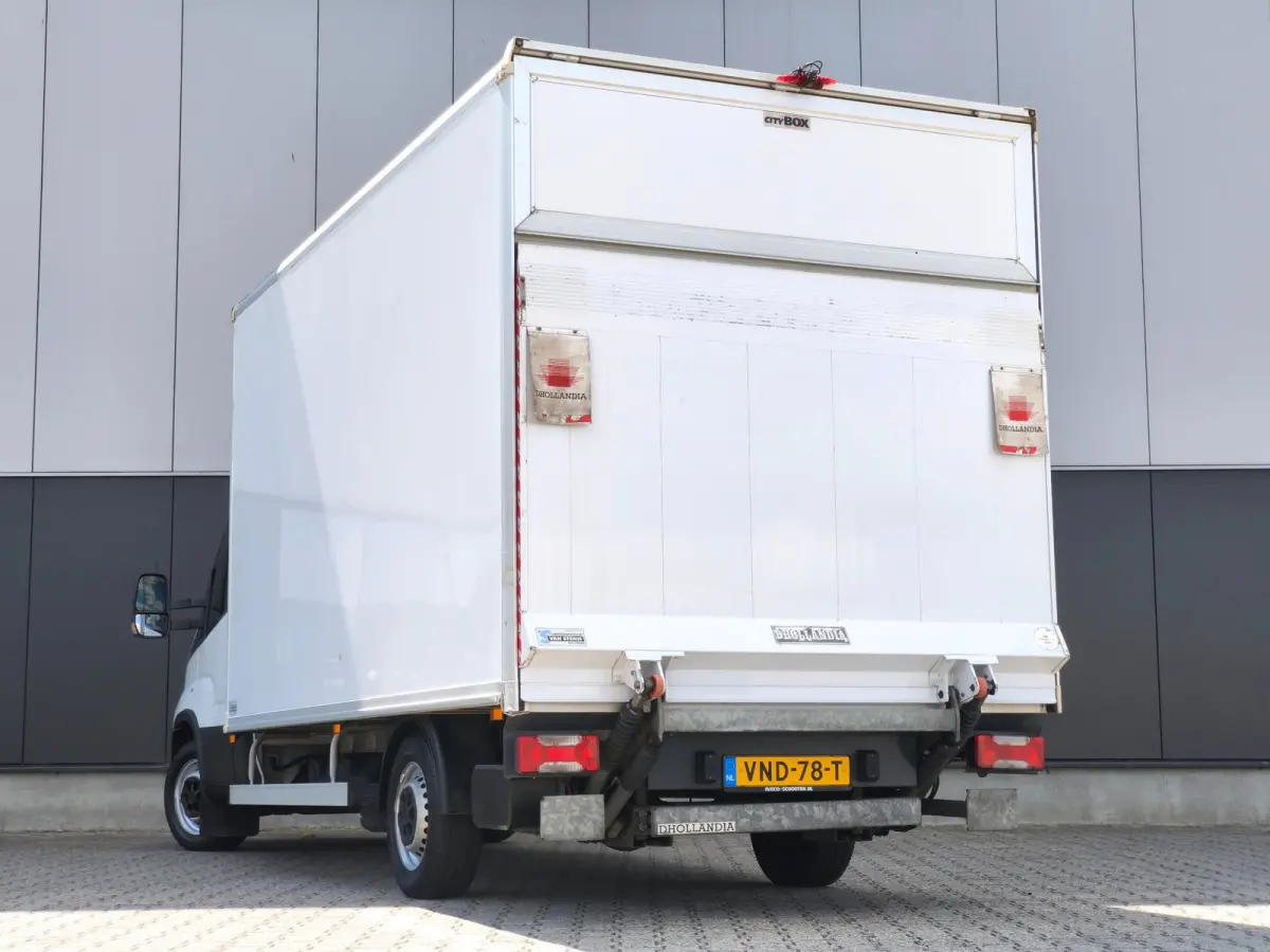 35S14V BAKWAGEN MET LAADKLEP AIRCO CAMERA