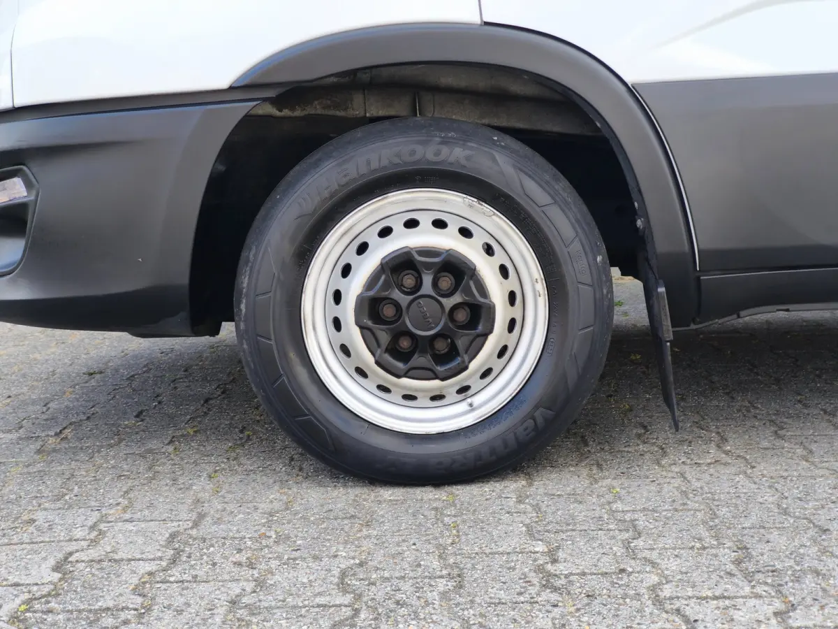 35S14V BAKWAGEN MET LAADKLEP AIRCO CAMERA