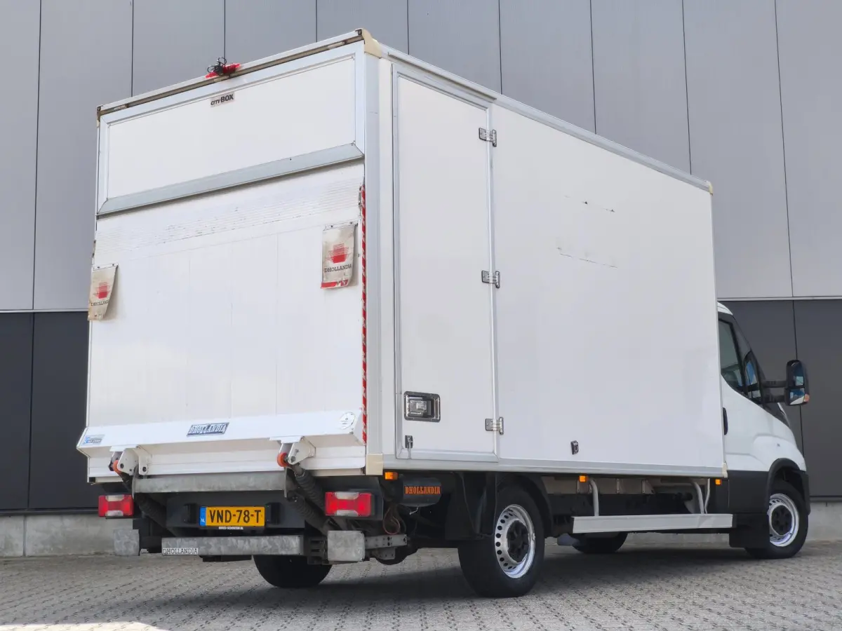 35S14V BAKWAGEN MET LAADKLEP AIRCO CAMERA