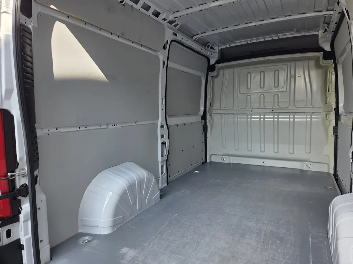 / Opel Movano 103Kw/140Pk L2H2 Links & Rechts Schuifdeur Airco Cruisecontrol 2500Kg Trekhaak
