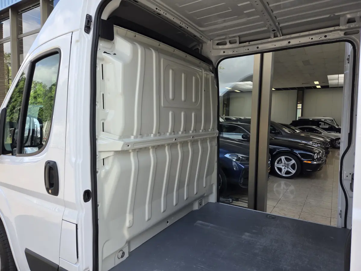 / Opel Movano 103Kw/140Pk L2H2 Links & Rechts Schuifdeur Airco Cruisecontrol 2500Kg Trekhaak