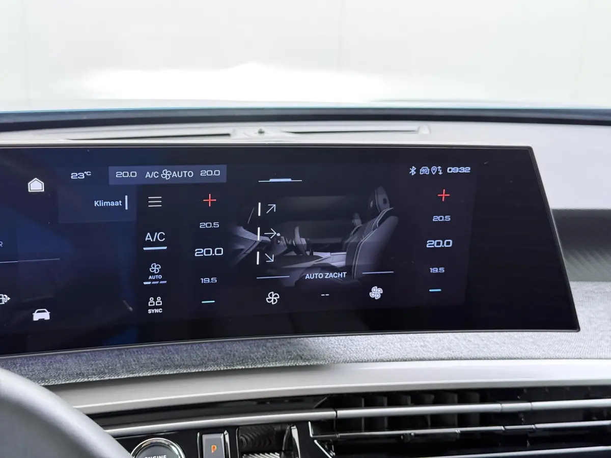 Allure 136pk Hybrid Automaat | Navigatie | Camera | Cruise control | Lichtmetalen velgen 19 inch | Apple Carplay en Android auto draadloos