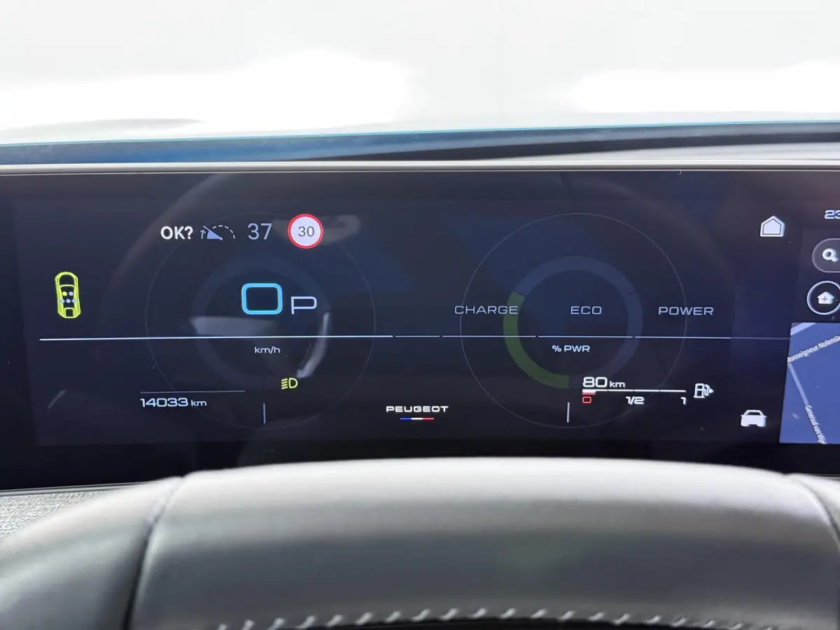 Allure 136pk Hybrid Automaat | Navigatie | Camera | Cruise control | Lichtmetalen velgen 19 inch | Apple Carplay en Android auto draadloos