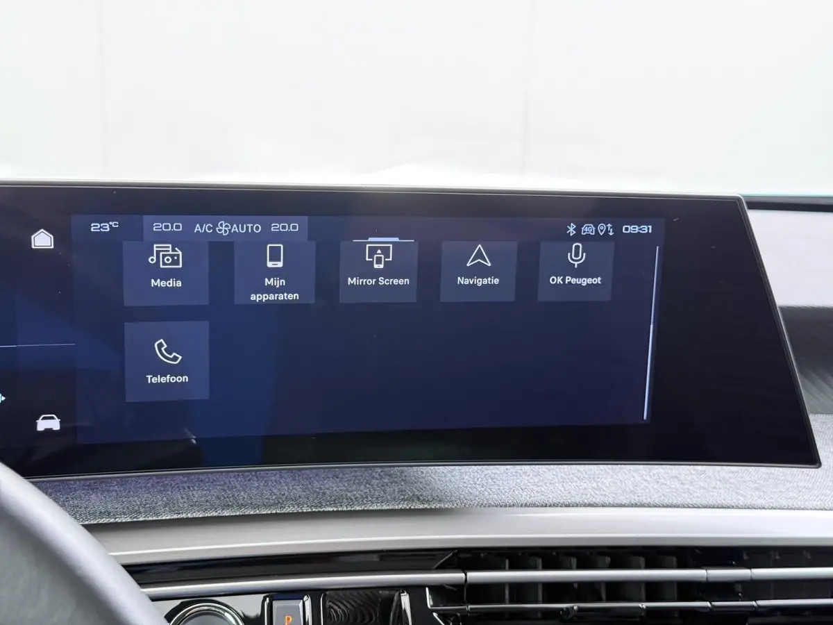 Allure 136pk Hybrid Automaat | Navigatie | Camera | Cruise control | Lichtmetalen velgen 19 inch | Apple Carplay en Android auto draadloos