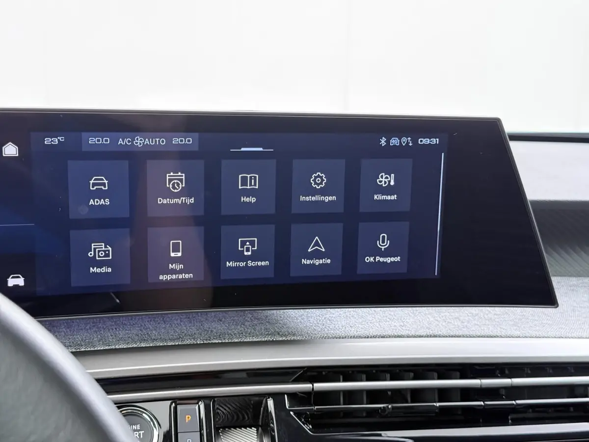 Allure 136pk Hybrid Automaat | Navigatie | Camera | Cruise control | Lichtmetalen velgen 19 inch | Apple Carplay en Android auto draadloos