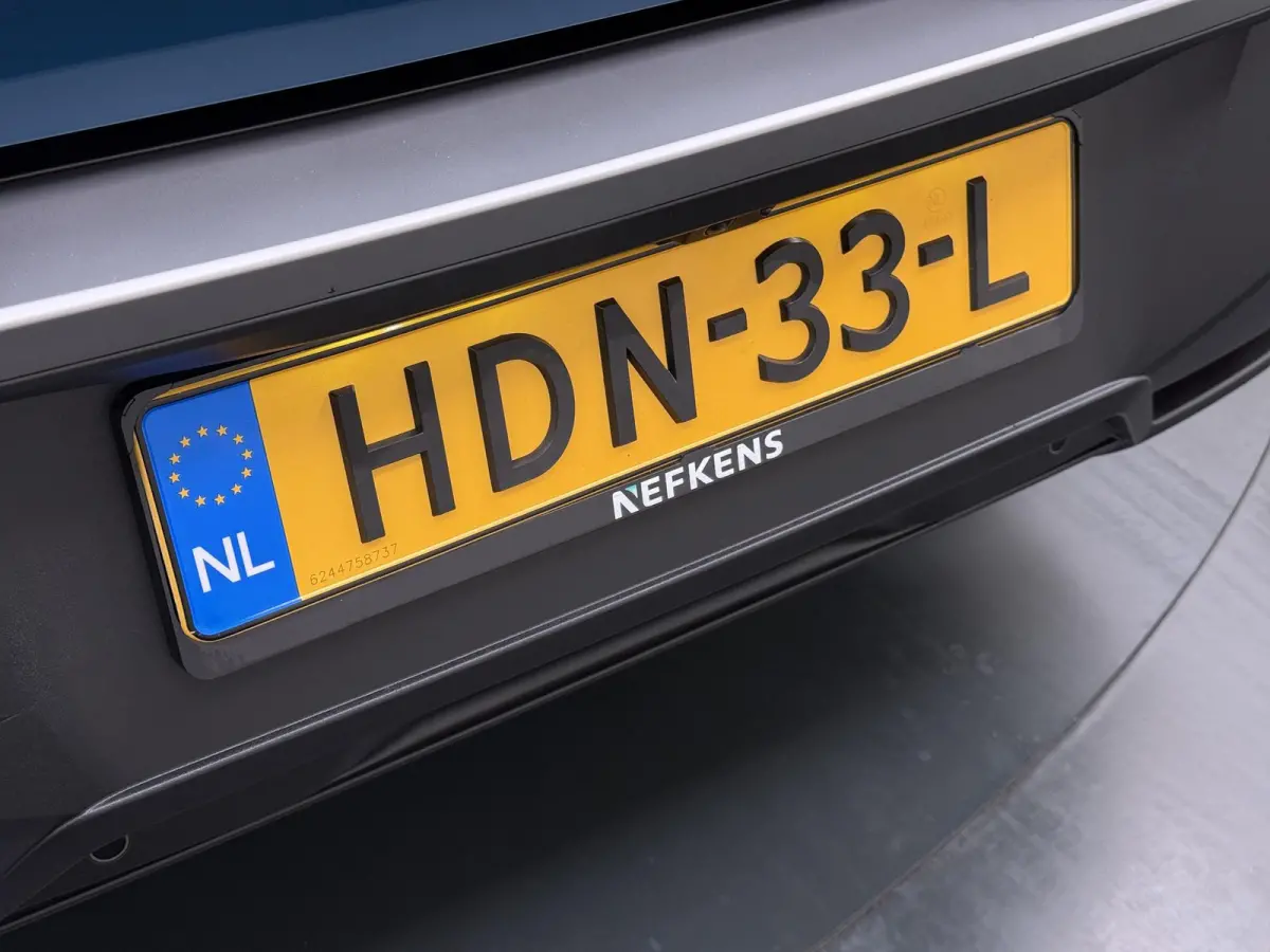Allure 136pk Hybrid Automaat | Navigatie | Camera | Cruise control | Lichtmetalen velgen 19 inch | Apple Carplay en Android auto draadloos