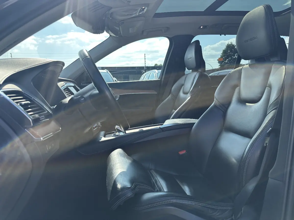 2.0 T8 Twin Engine AWD Inscription Intro Edition