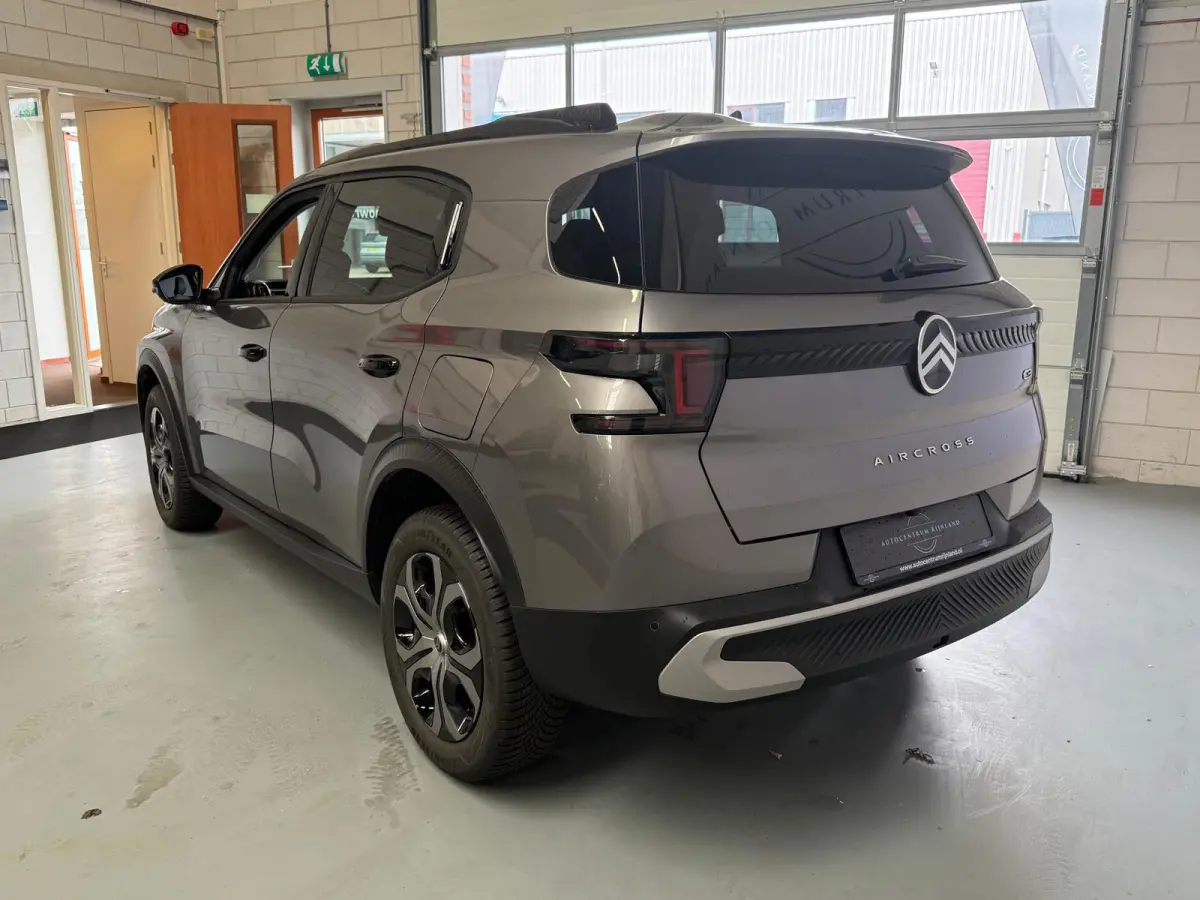 1.2 Hybrid 145pk Plus Automaat, camera, Carplay