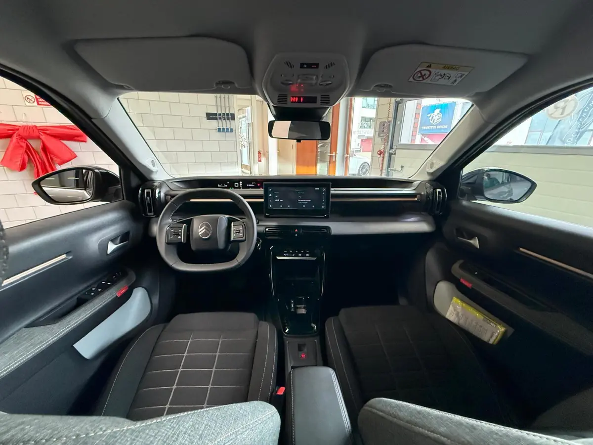 1.2 Hybrid 145pk Plus Automaat, camera, Carplay
