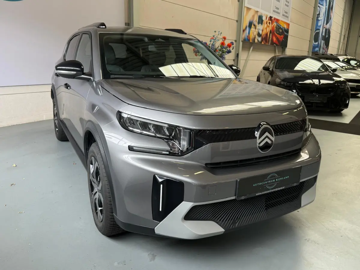 1.2 Hybrid 145pk Plus Automaat, camera, Carplay