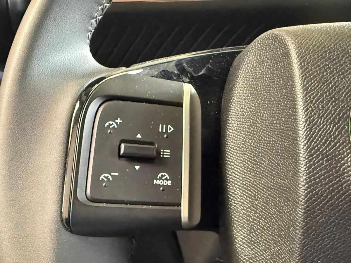 1.2 Hybrid 145pk Plus Automaat, camera, Carplay