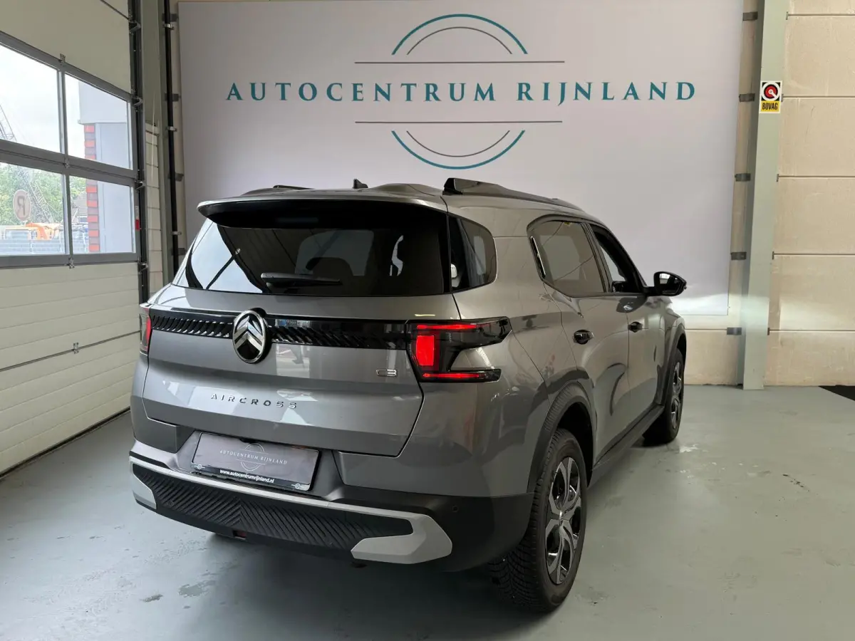 1.2 Hybrid 145pk Plus Automaat, camera, Carplay