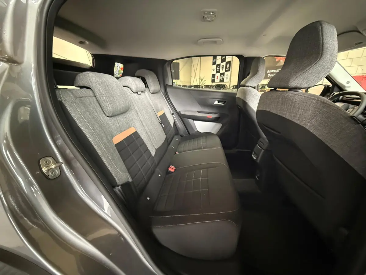 1.2 Hybrid 145pk Plus Automaat, camera, Carplay