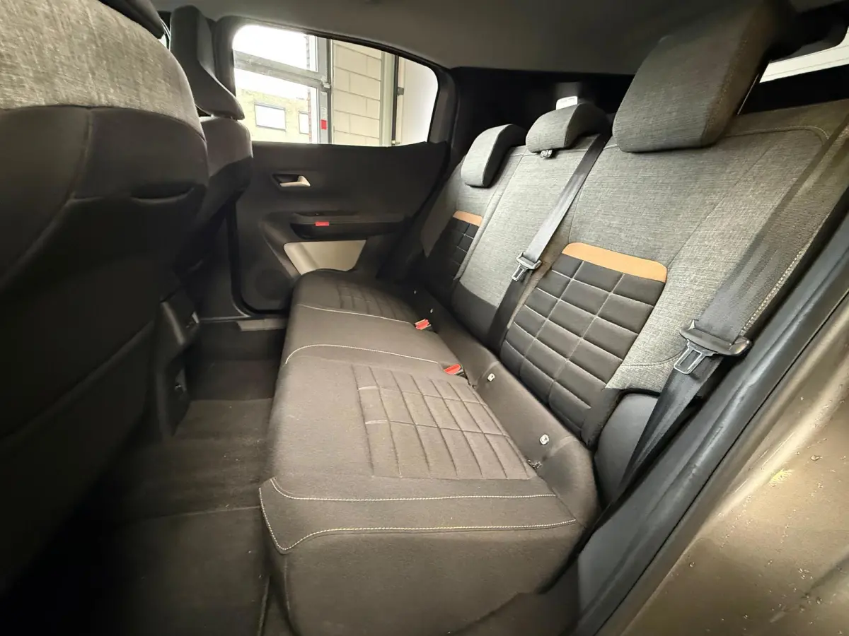 1.2 Hybrid 145pk Plus Automaat, camera, Carplay