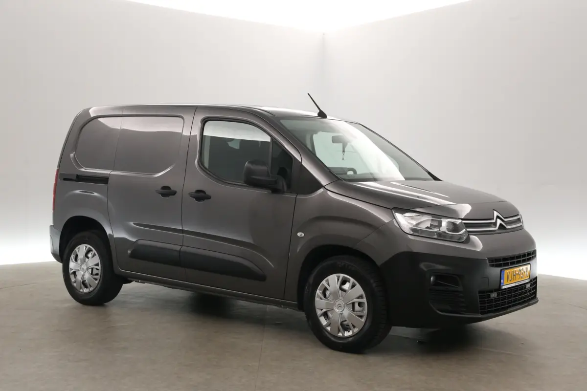 1.5 BlueHDI Club 131PK | Automaat | Airco | Camera | Cruise | Carplay | Trekhaak | LED