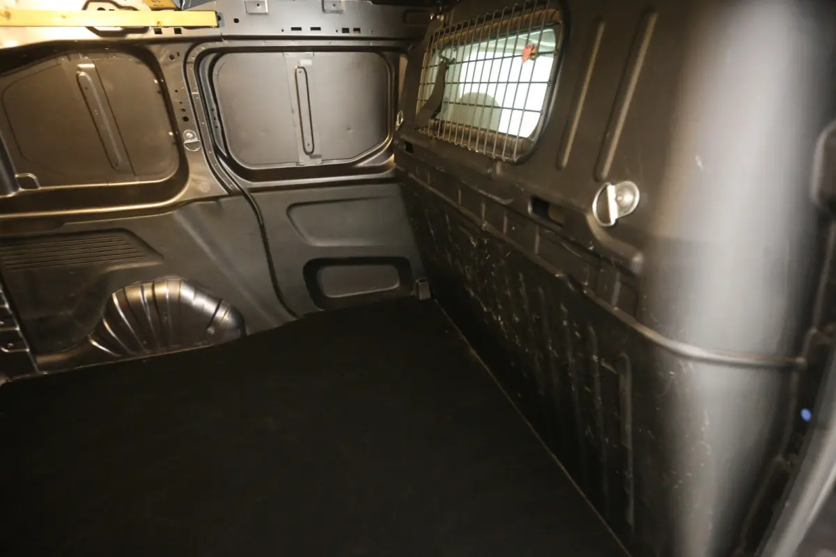 1.5 BlueHDI Club 131PK | Automaat | Airco | Camera | Cruise | Carplay | Trekhaak | LED
