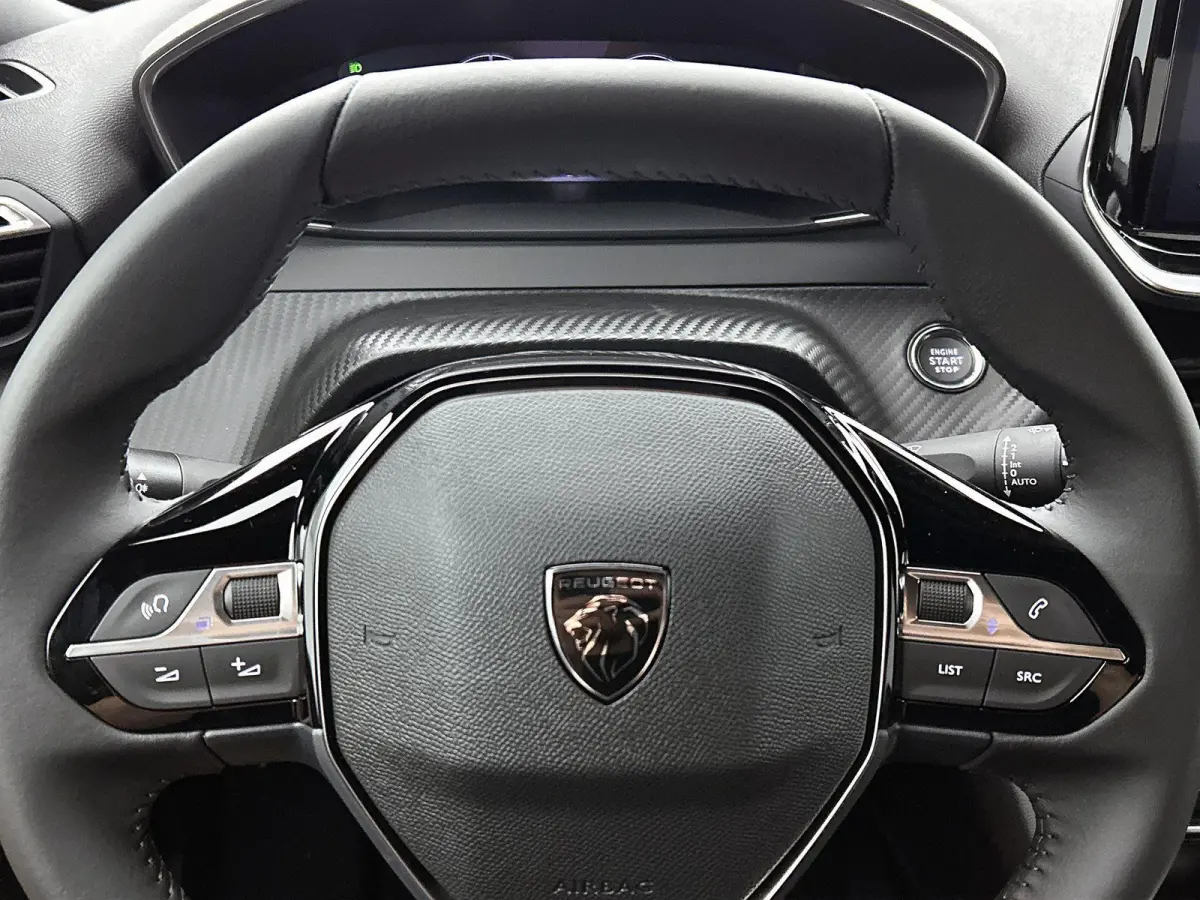 1.2 Hybrid 145pk Allure | Voorraaddeal! | Navigatie | Climate control | Adaptive cruise control | 17" lichtmetalen velgen | Camera V + A
