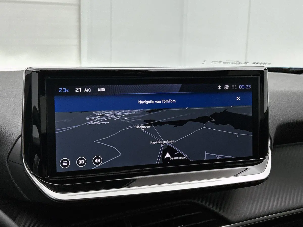 1.2 Hybrid 145pk Allure | Voorraaddeal! | Navigatie | Climate control | Adaptive cruise control | 17" lichtmetalen velgen | Camera V + A