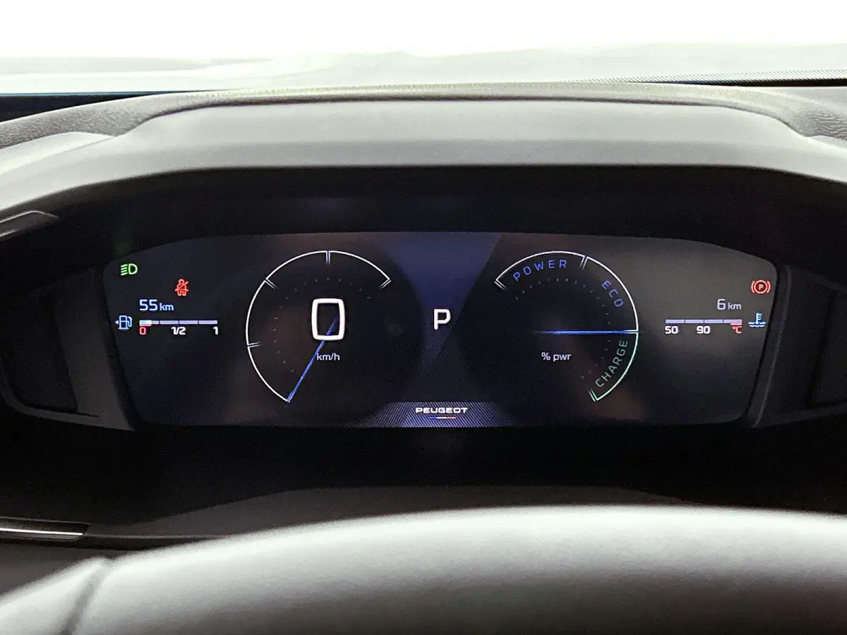 1.2 Hybrid 145pk Allure | Voorraaddeal! | Navigatie | Climate control | Adaptive cruise control | 17" lichtmetalen velgen | Camera V + A