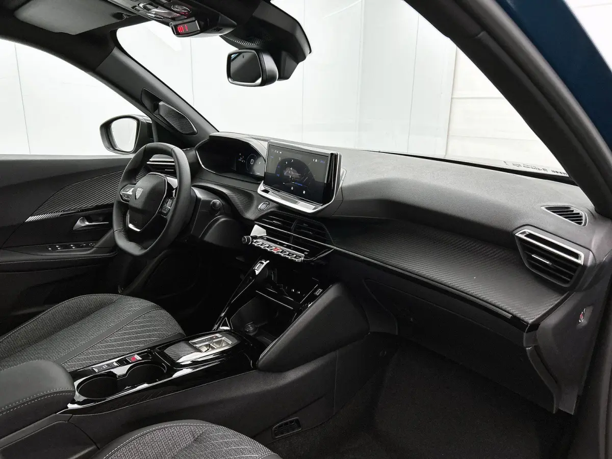 1.2 Hybrid 145pk Allure | Voorraaddeal! | Navigatie | Climate control | Adaptive cruise control | 17" lichtmetalen velgen | Camera V + A