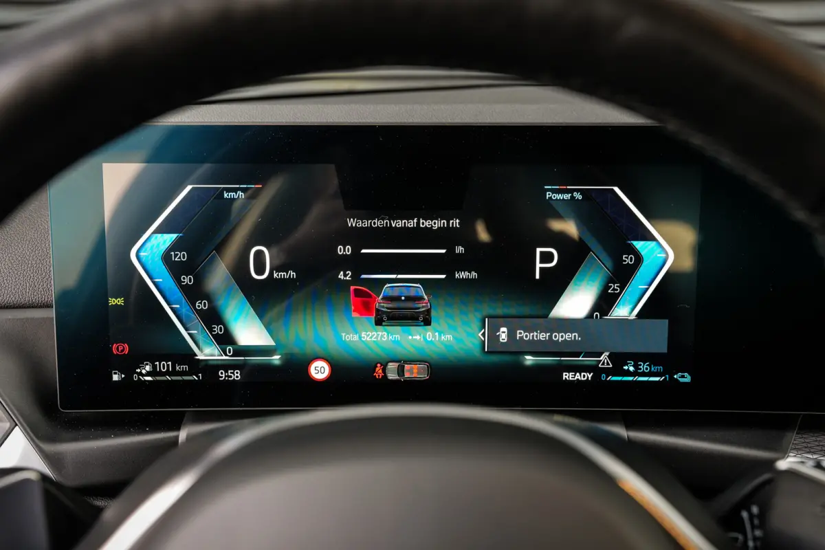 330e M-Sport Facelift | SOH 97% | ACC | Trekhaak | CarPlay | 1 eig. | CC | H.leder |