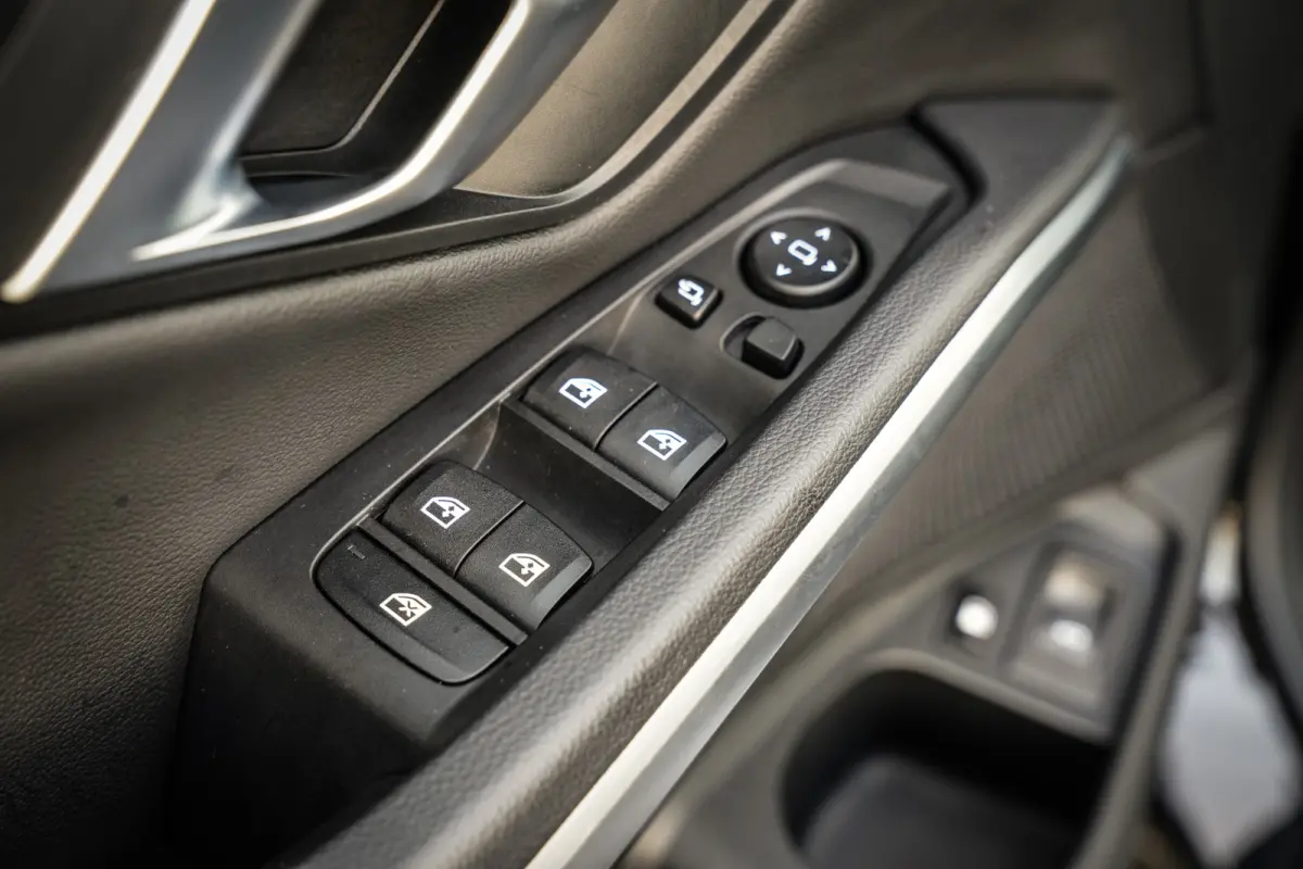 330e M-Sport Facelift | SOH 97% | ACC | Trekhaak | CarPlay | 1 eig. | CC | H.leder |