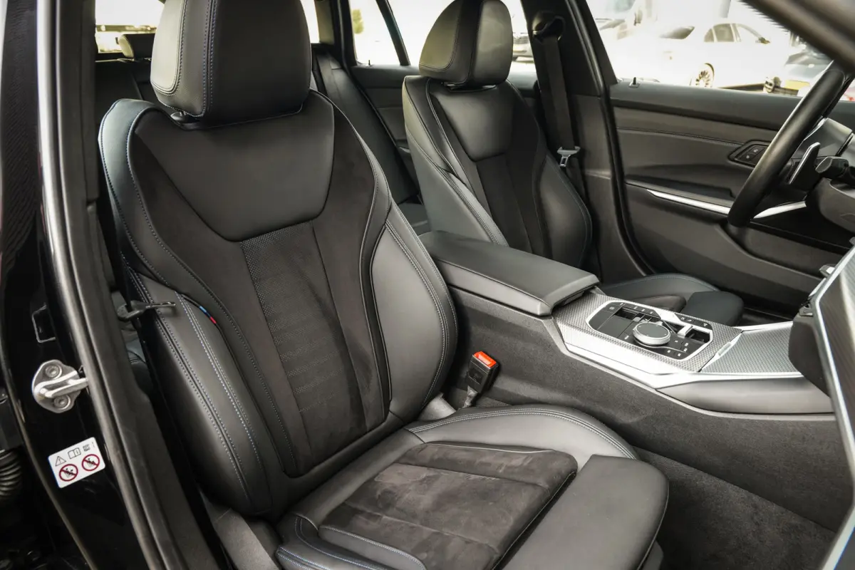 330e M-Sport Facelift | SOH 97% | ACC | Trekhaak | CarPlay | 1 eig. | CC | H.leder |