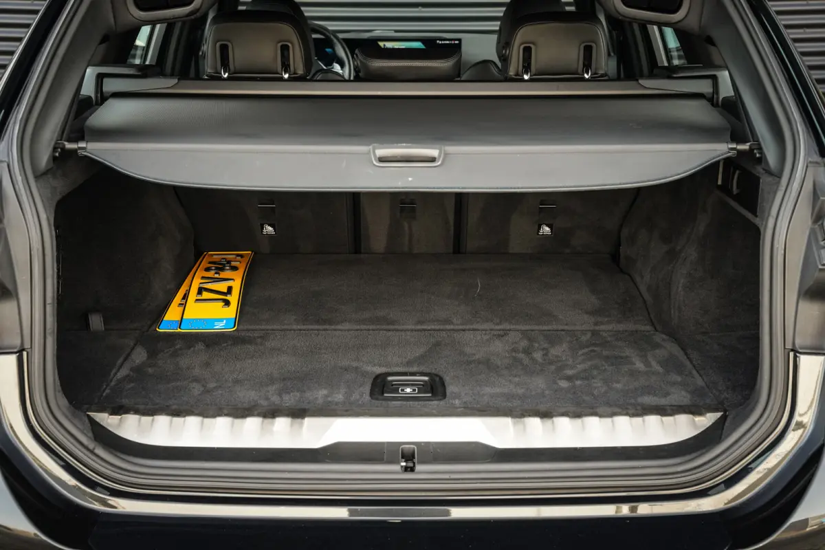 330e M-Sport Facelift | SOH 97% | ACC | Trekhaak | CarPlay | 1 eig. | CC | H.leder |