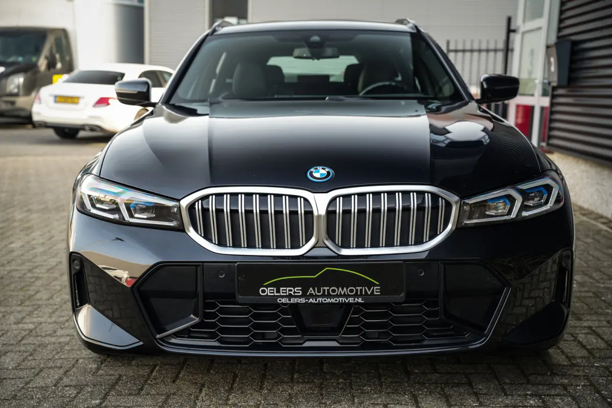 330e M-Sport Facelift | SOH 97% | ACC | Trekhaak | CarPlay | 1 eig. | CC | H.leder |