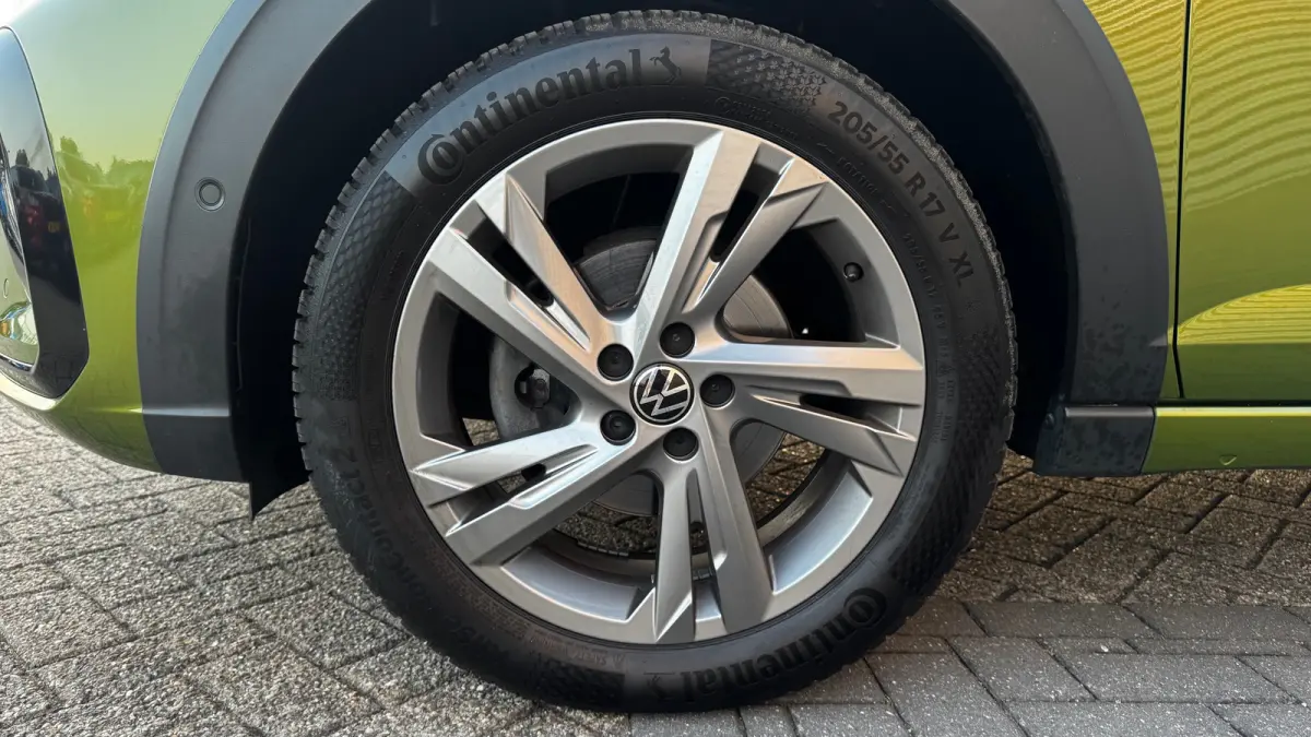 1.5 TSI 150PK R-LINE BUSINESS AUTOMAAT / NAVI / CLIMA / FULL-LED / PDC / 17" LMV / AFN. TREKHAAK / CAMERA / BLUETOOTH / CRUISECONTROL !!