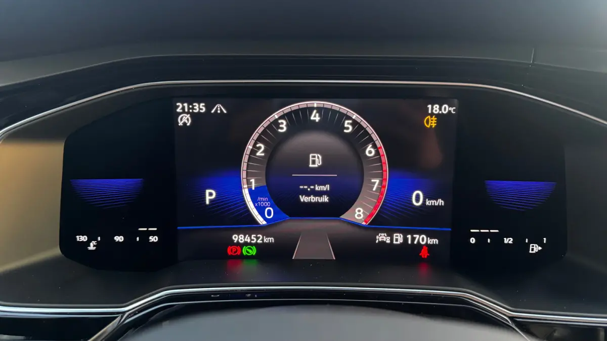 1.5 TSI 150PK R-LINE BUSINESS AUTOMAAT / NAVI / CLIMA / FULL-LED / PDC / 17" LMV / AFN. TREKHAAK / CAMERA / BLUETOOTH / CRUISECONTROL !!